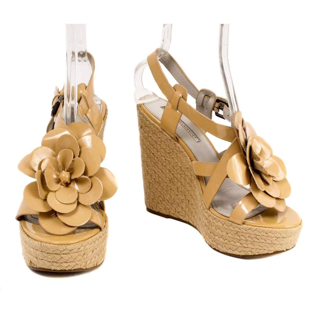 VERA WANG LAVENDER Nude Flower Jute Platform Wedge Sandals Size 10